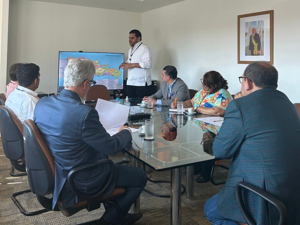 reuniao comitiva dominicana