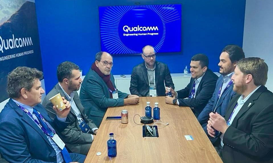 reunião durante o evento portosrio e parque tecnologico