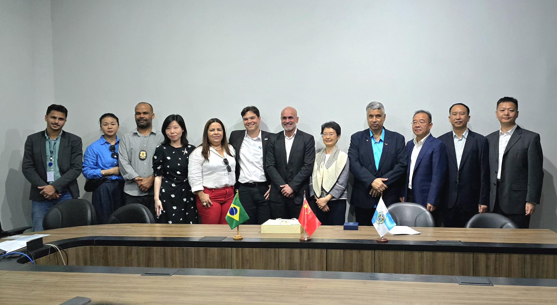 DELEGACAO CHINESA AGO25 2