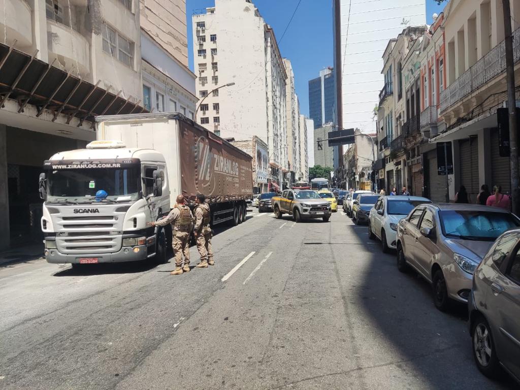 Caminhão de doações