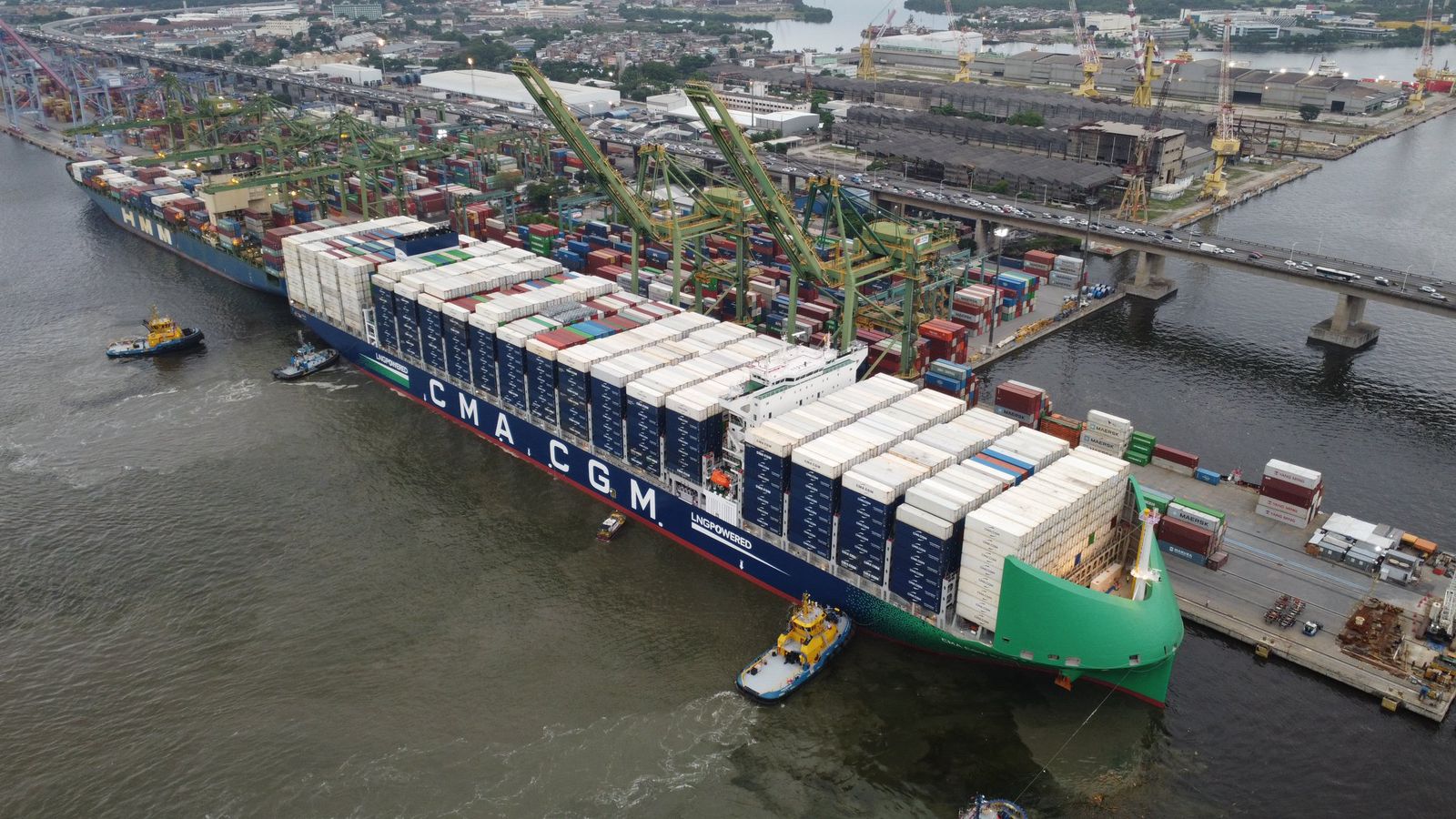 CMA CGM Bahia no Rio Brasil Terminal